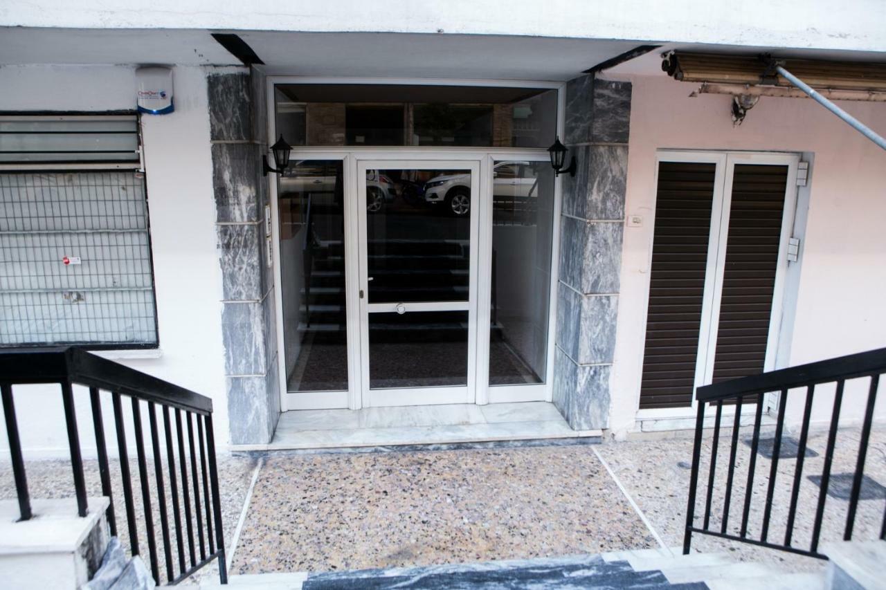 Best House, Anakreontos, Perivolaki, Nikaia, P... Piraeus Luaran gambar